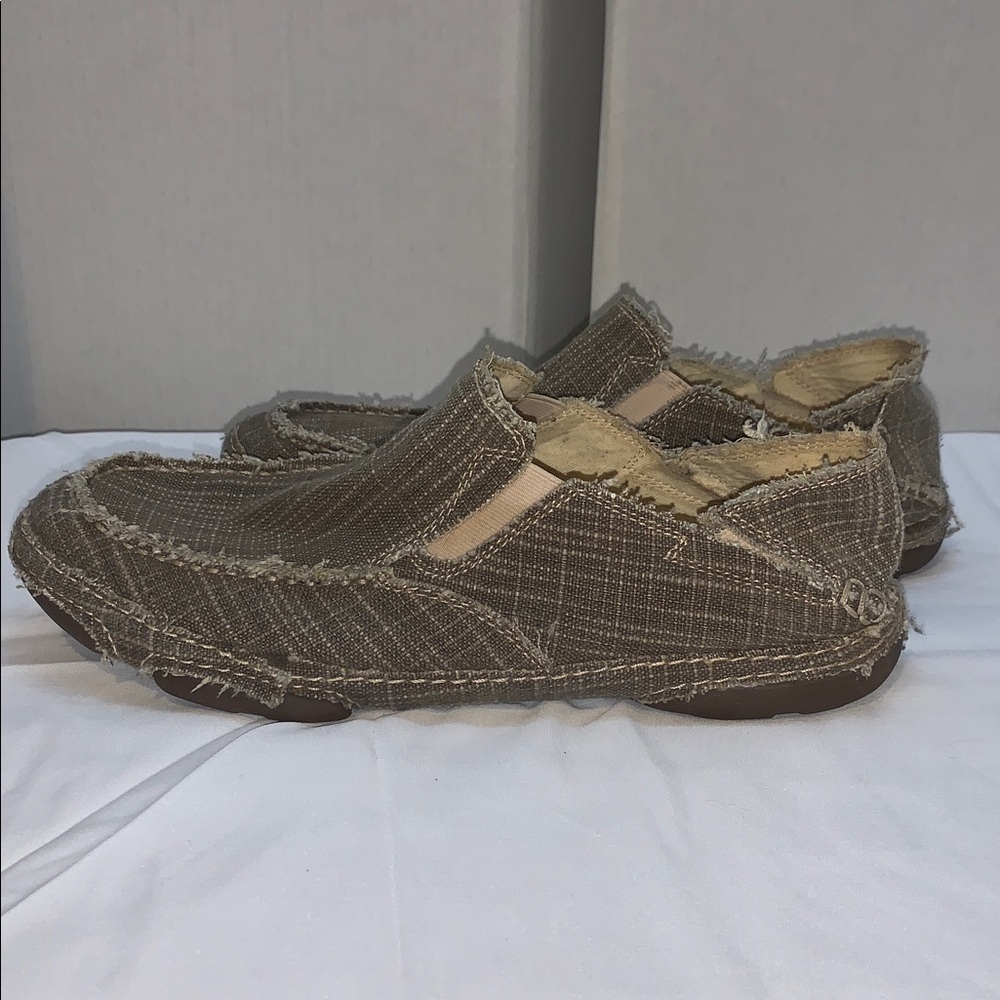 Tony Lama Slip On Loafers Wheat Canvas Shoes.  Used condition. Price negotiable.